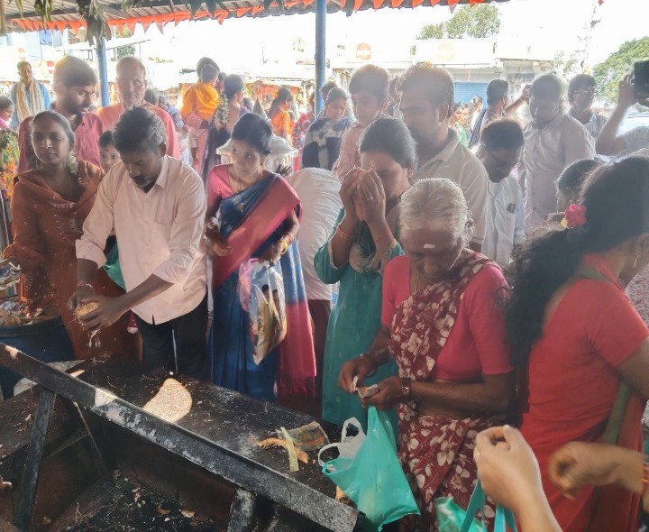 పెద్దమ్మ తల్లి ఆలయంలో భక్తుల రద్దీ