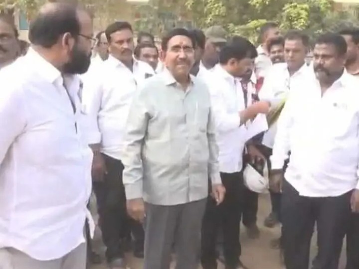 మూలాపేట పాఠశాల ఆధునీకరణ పనుల తనిఖీ