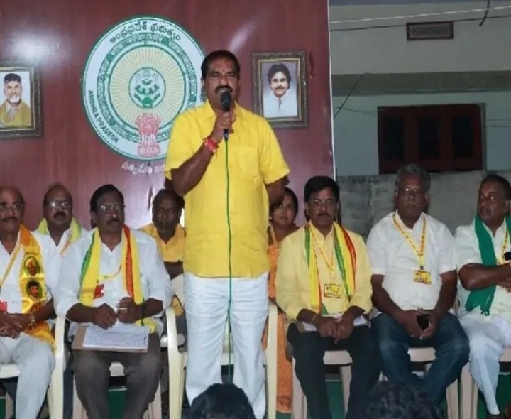 ‘అభివృద్ధి, సంక్షేమం ప్రజల్లోకి తీసుకెళ్లాలి’