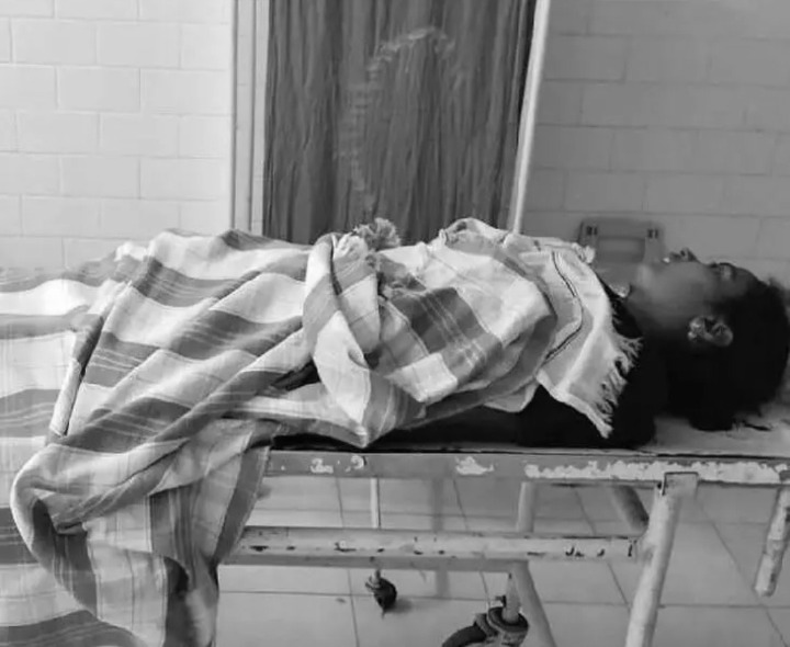 ఉరేసుకొని యువతి ఆత్మహత్య