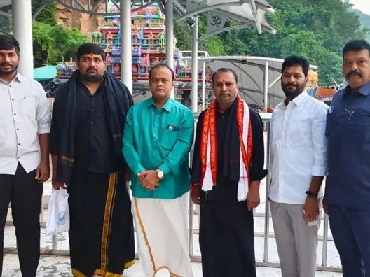 విజయవాడ దుర్గమ్మను దర్శించుకున్న ఎమ్మెల్యే