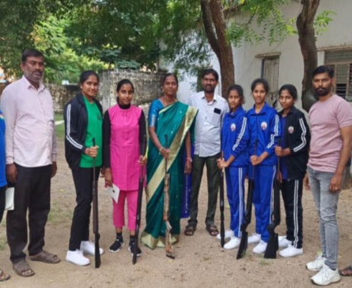 జిల్లా స్థాయి అథ్లెటిక్స్ పోటీలకు ఎంపిక