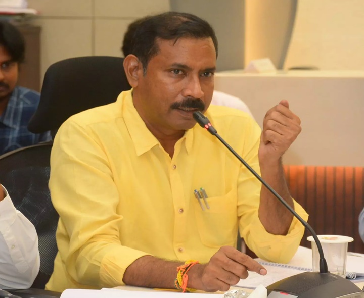 స్టీల్ ప్లాంట్‌పై అపోహలు సృష్టించే యత్నం: పల్లా