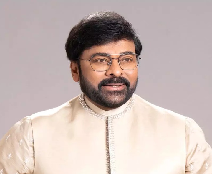 సీపీ సజ్జనార్ బృందానికి అభినందనలు: చిరంజీవి