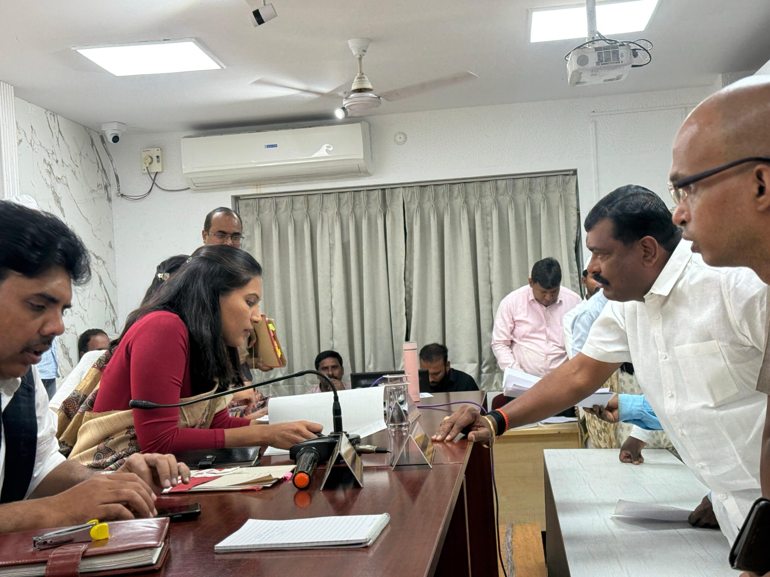 ‘అనంతారం రైతులకు న్యాయం చేయండి’