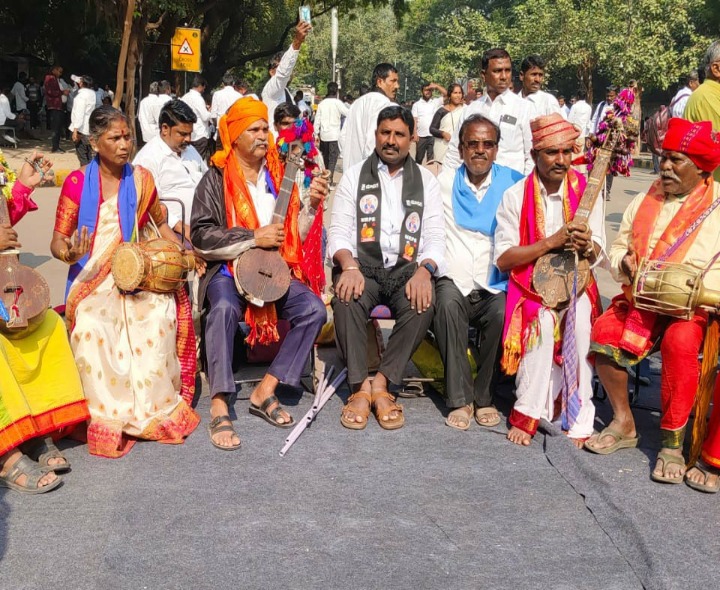 ఢిల్లీ నిరసనలో జిల్లా నాయకులు..!