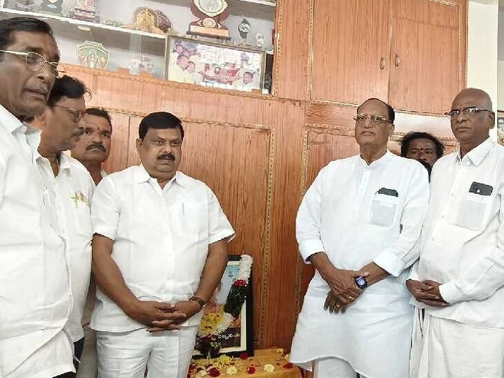 మాజీ ఎంపీటీసీ మృతిపై గుత్తా నివాళి