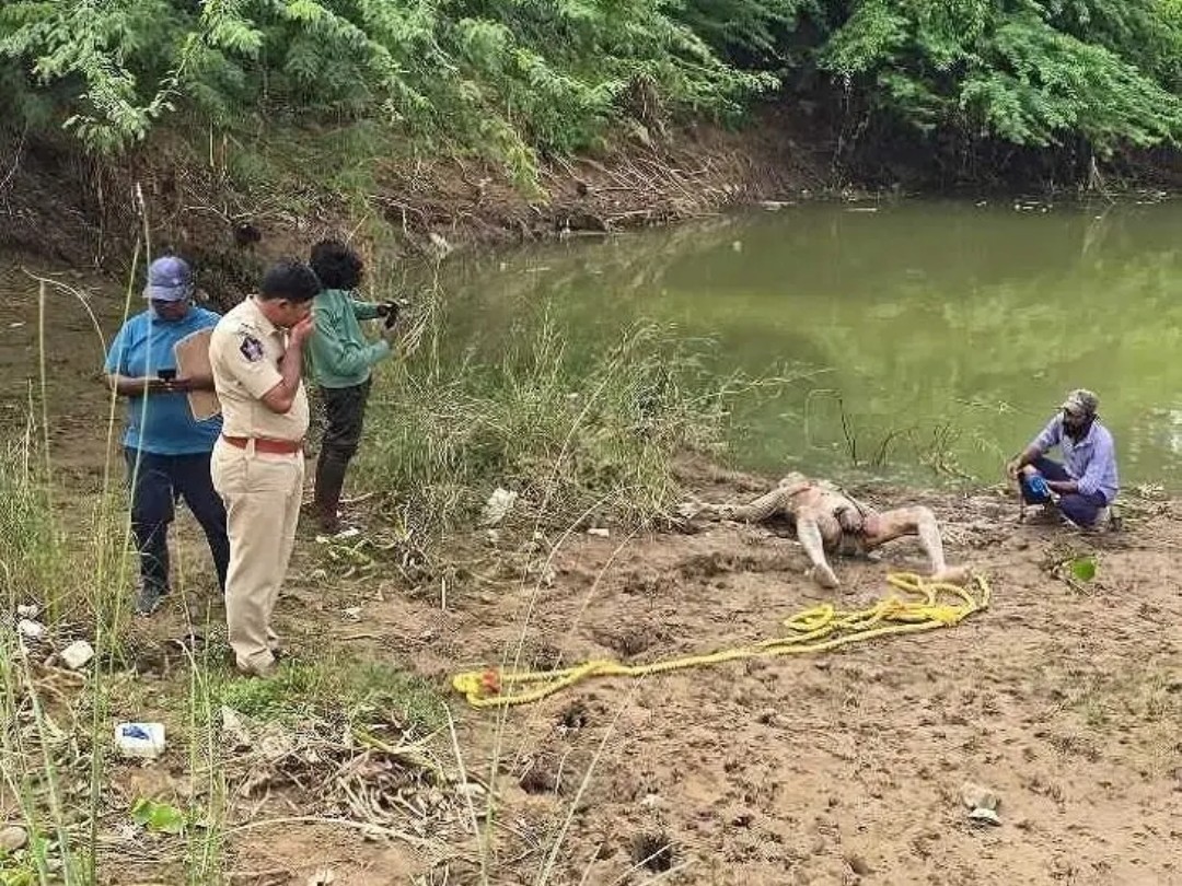 పెన్నానదిలో గుర్తు తెలియని మృతదేహం..!
