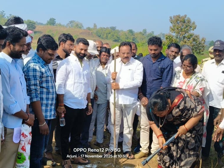 ప్రభుత్వ విద్యా సంస్థల అభివృద్ధికి కేంద్రం కృషి: ఎంపీ