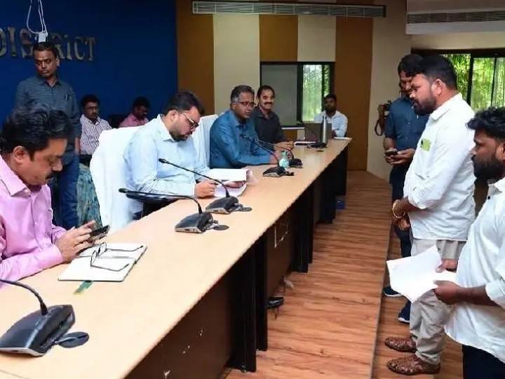 ప్రజావాణికి 48 ఫిర్యాదులు