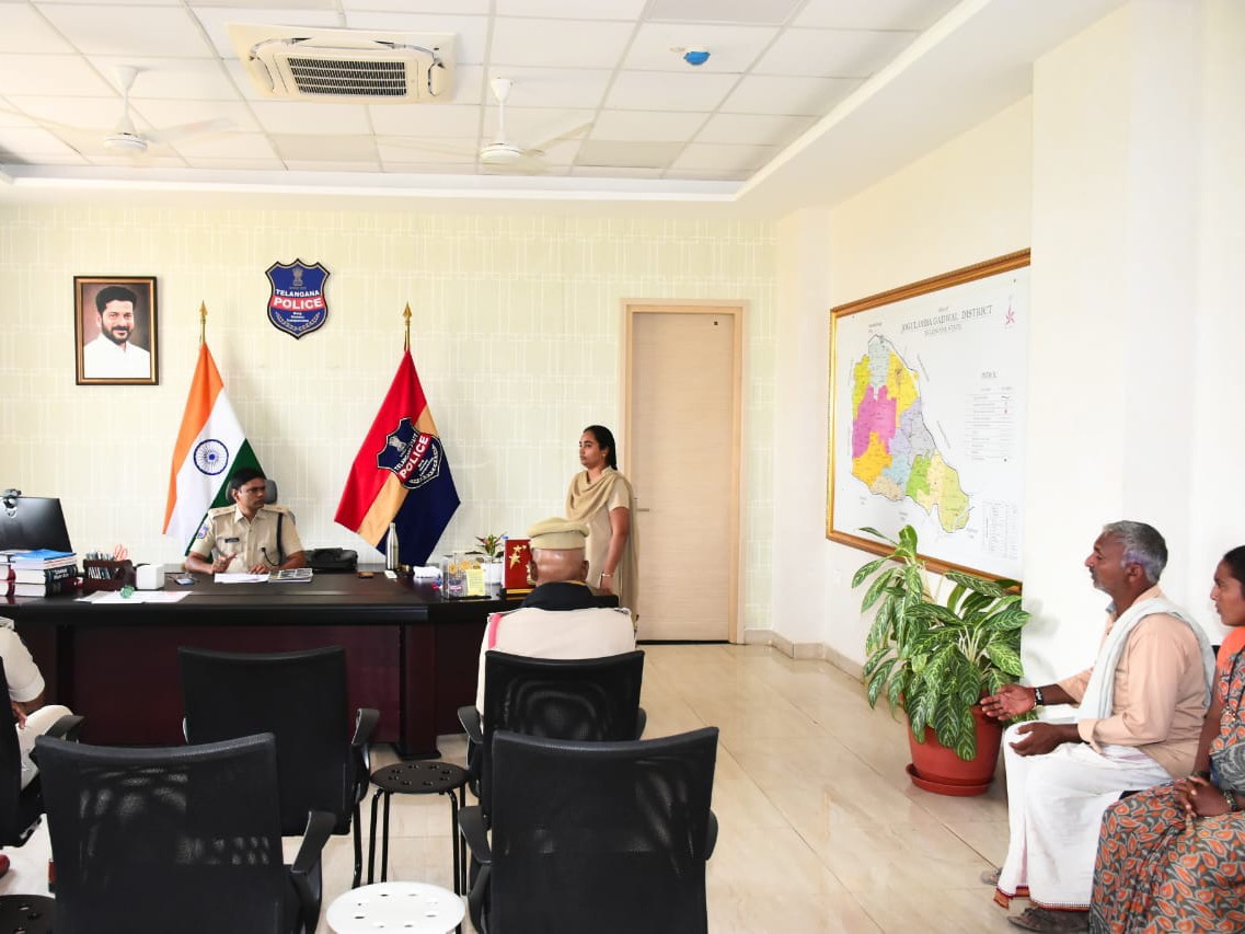 ఫిర్యాదులను తక్షణమే పరిష్కరించాలి: ఎస్పీ