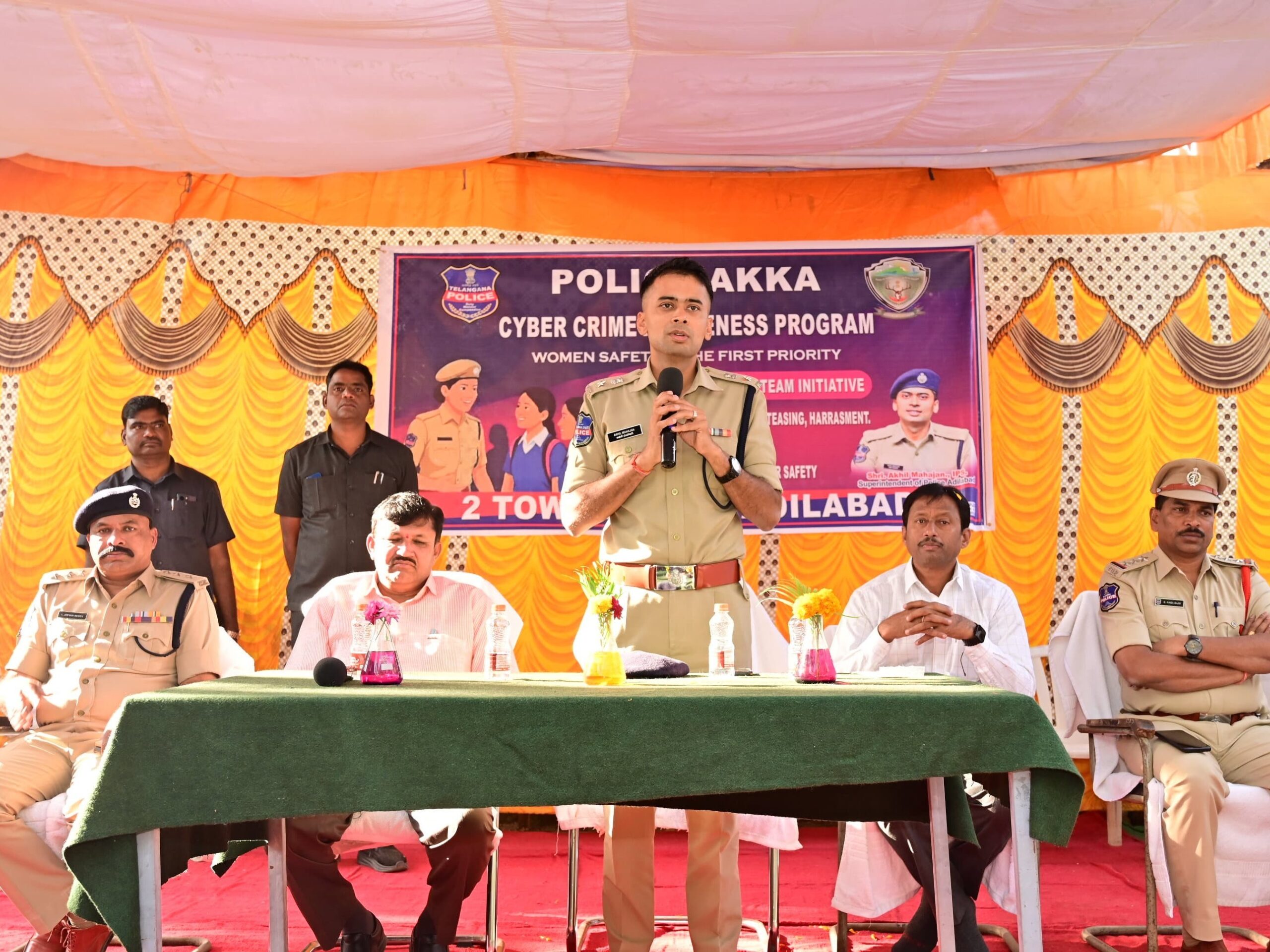 ‘విద్యార్థులు లక్ష్యాలను ఏర్పర్చు కోవాలి’