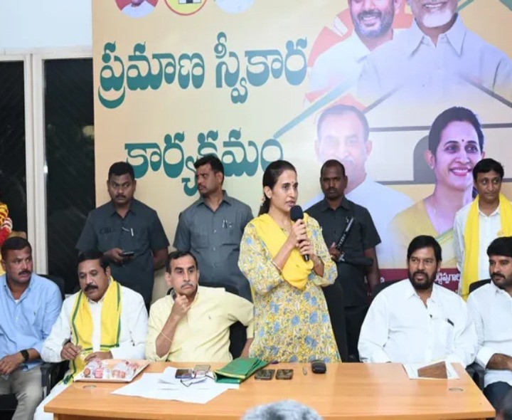 జిల్లాలో నూతన కమిటీ సభ్యుల ప్రమాణ స్వీకారం