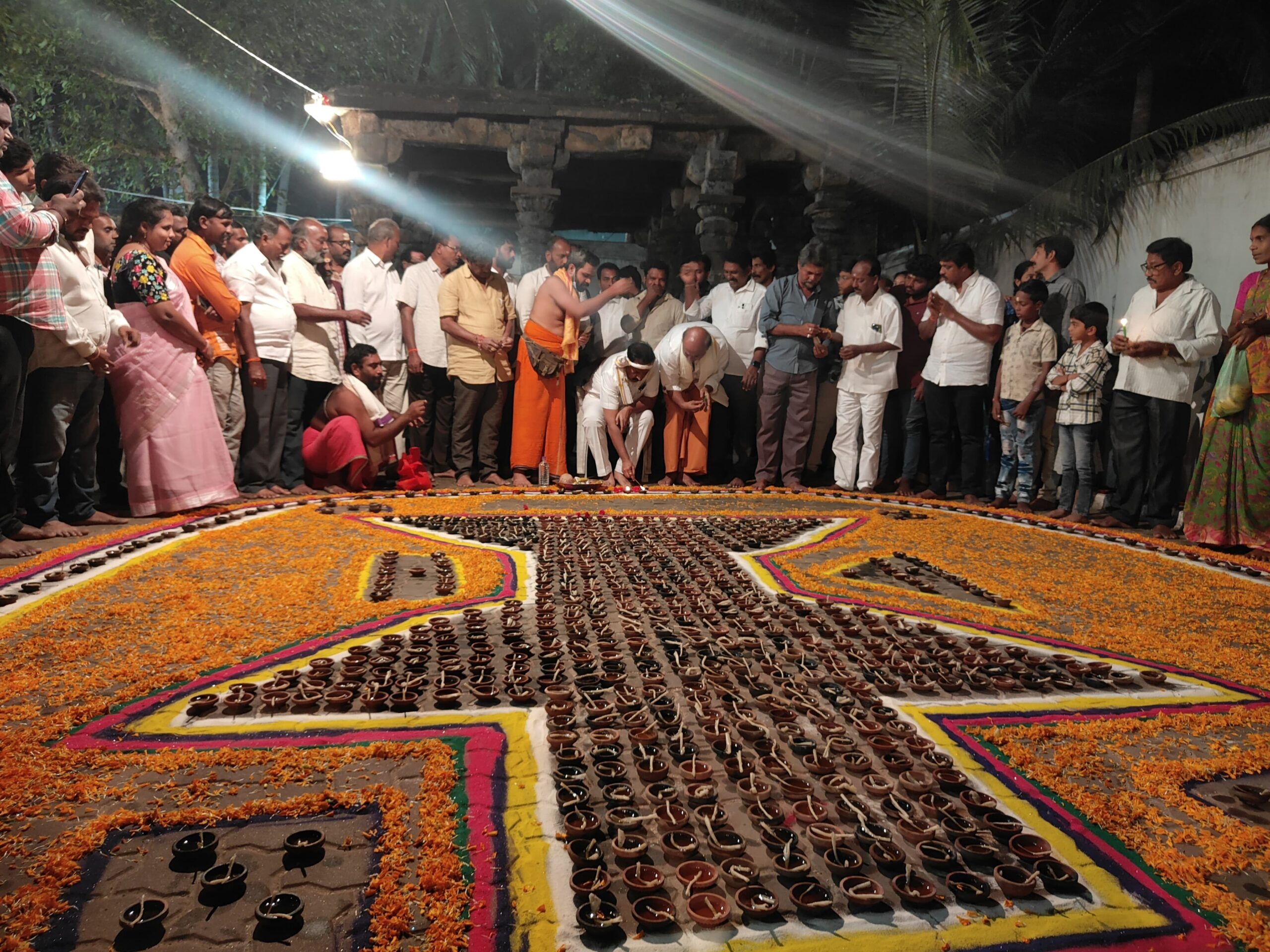 కార్తీక దీపోత్సవ కార్యక్రమాల్లో పాల్గొన్న ఎమ్మెల్యే