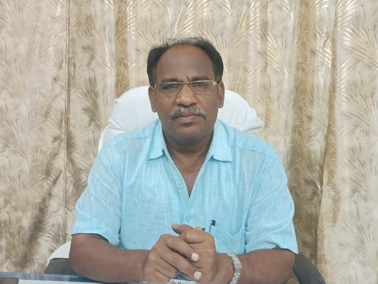 భవన యజమానులకు కమిషనర్ సూచన