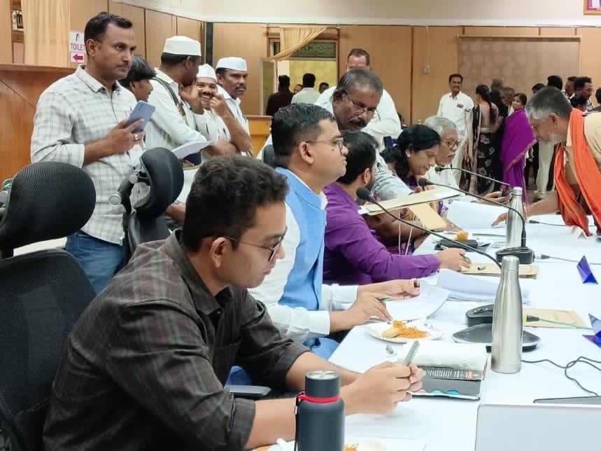 గ్రీవెన్స్‌కు హాజరు కాకపోతే నోటీసులు జారీ చేస్తాం: కలెక్టర్