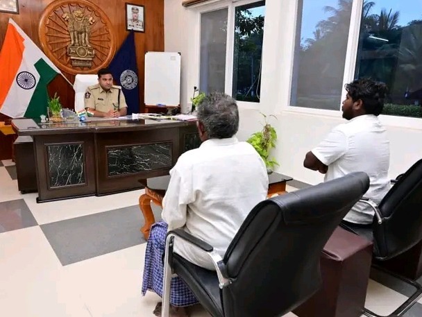 చట్ట పరిధిలో ప్రజల సమస్యలను పరిష్కరించాలి: ఎస్పీ