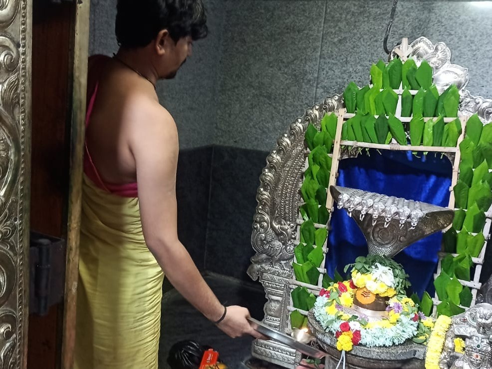 అమ్మవారి ఆలయంలో కార్తీకమాస పూజలు