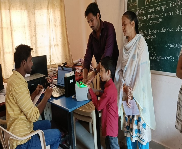 నర్సీపట్నంలో ఉచిత ఆధార్ క్యాంపులు