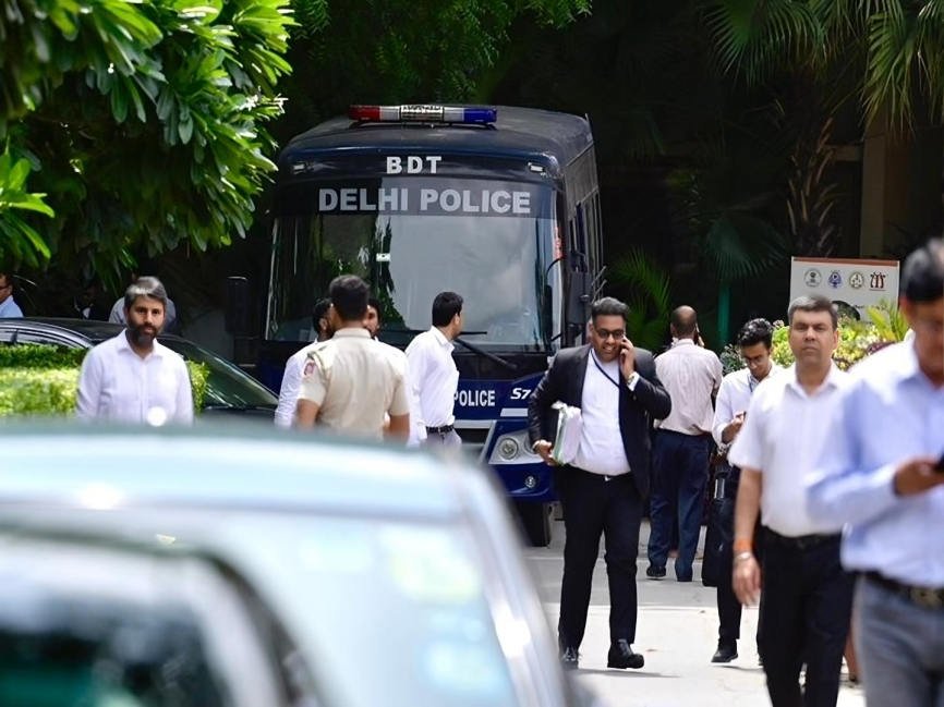 కోర్టులకు మరోసారి బాంబు బెదిరింపులు