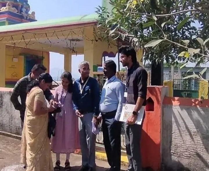 ఈ బయ్యారం గ్రామంలో సర్వే: డిప్యూటీ డైరెక్టర్