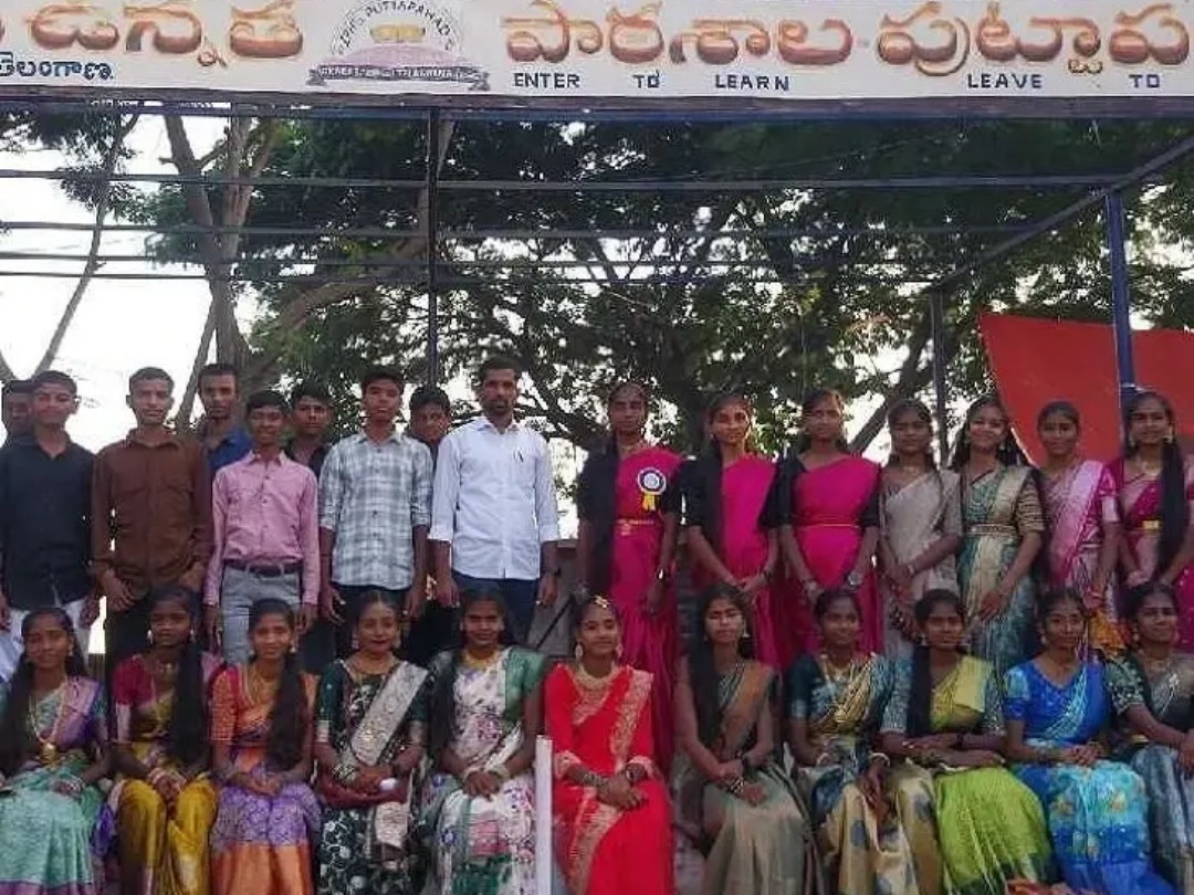 అన్ని రంగాల్లో రాణించాలి: ఎంఈఓ హమీద్