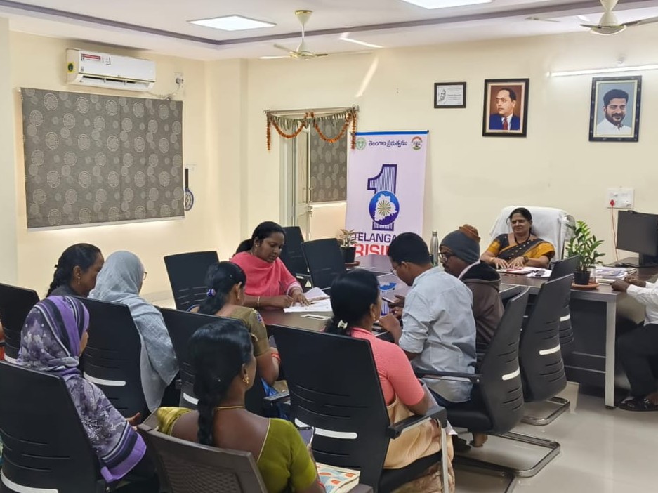 ఓటరు నమోదుపై మున్సిపల్ కమిషనర్ అవగాహన