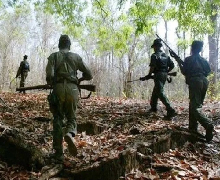 మావోయిస్టుల అరెస్టు.. పలు అనుమానాలు?