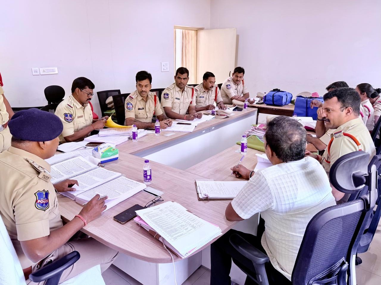 ‘రోడ్డు ప్రమాదాలపై దృష్టి పెట్టాలి’