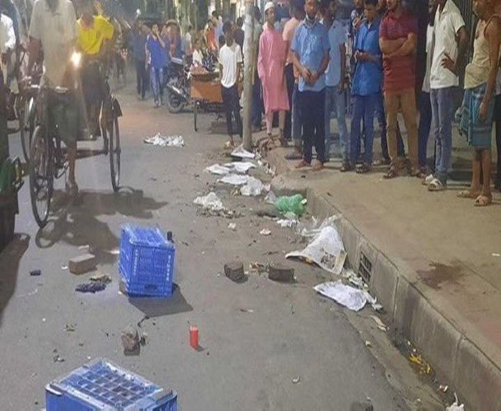 హసీనాకు మరణశిక్ష.. బంగ్లాలో భారీ నిరసనలు