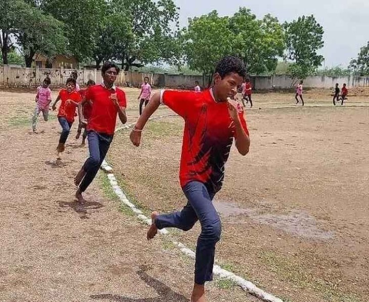 “విద్యార్థుల క్రీడలపై ఆసక్తి పెంచుకోవాలి’