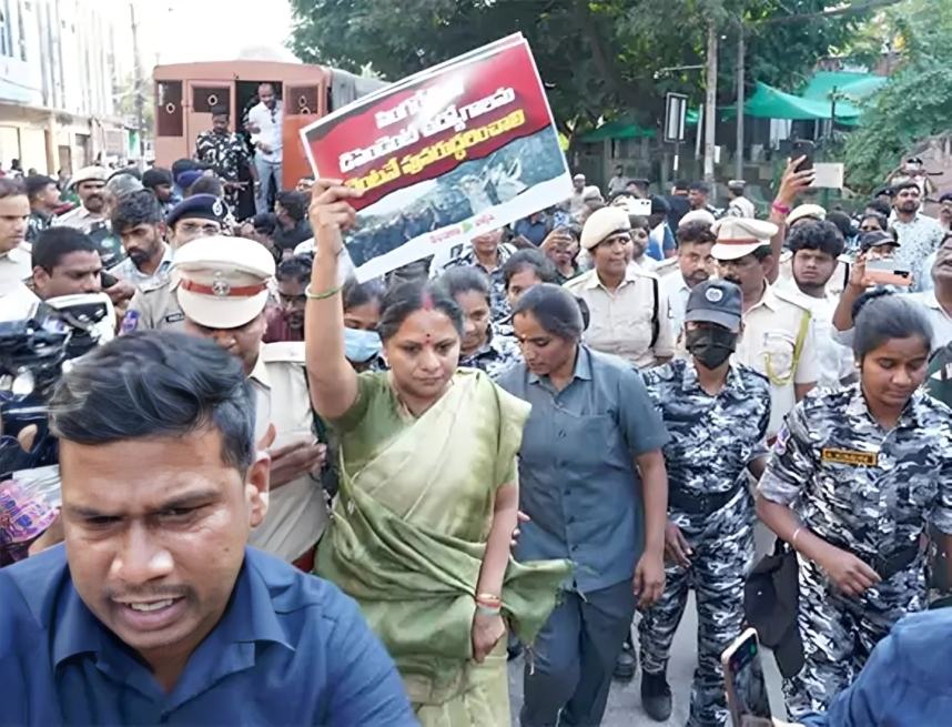 BREAKING: ఎమ్మెల్సీ కవిత అరెస్ట్!