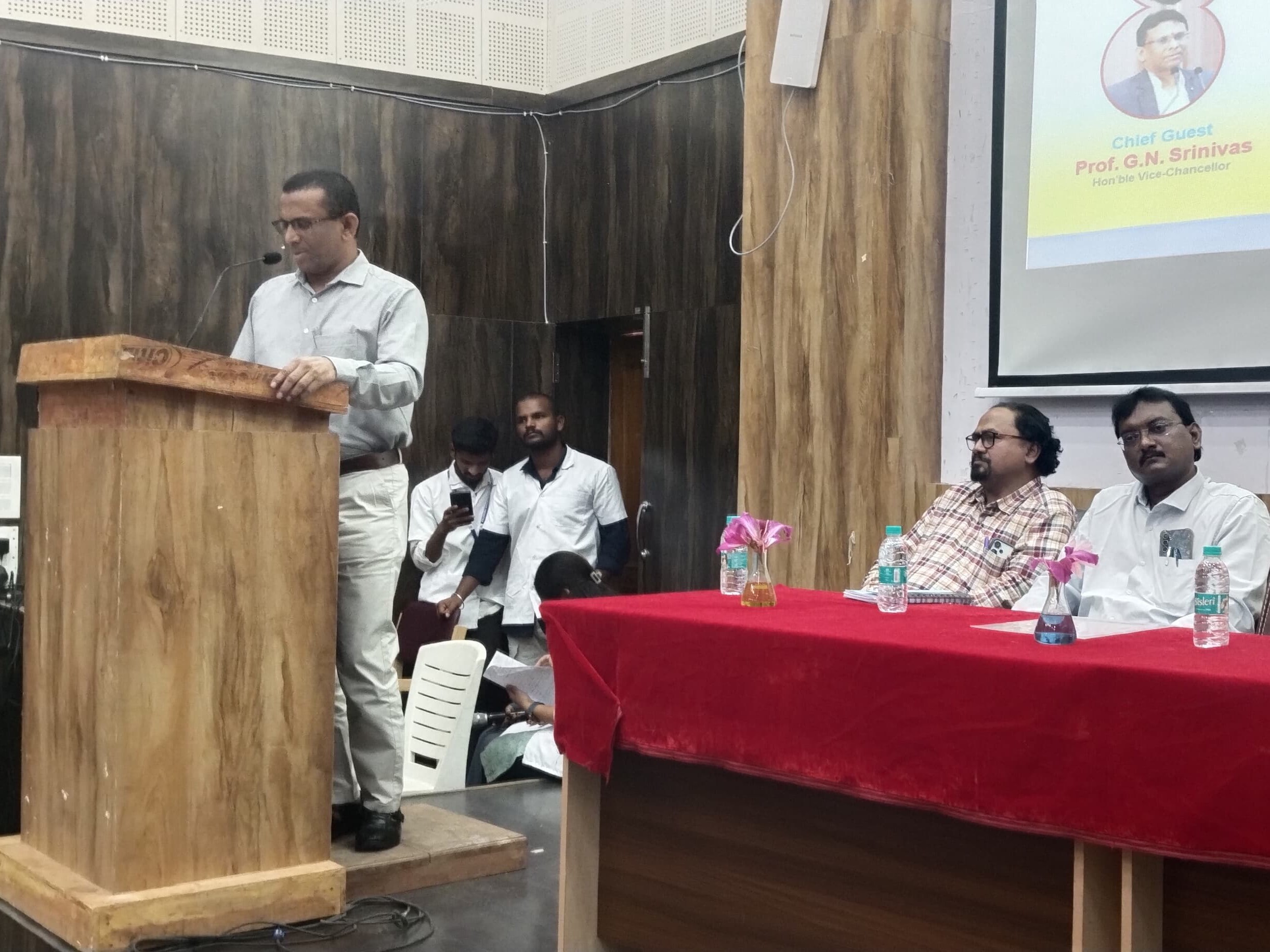 PUలో ఘనంగా జాతీయ ఔషధ వారోత్సవాలు