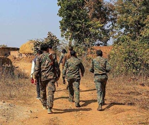 15 మంది మావోయిస్టులకు రిమాండ్‌