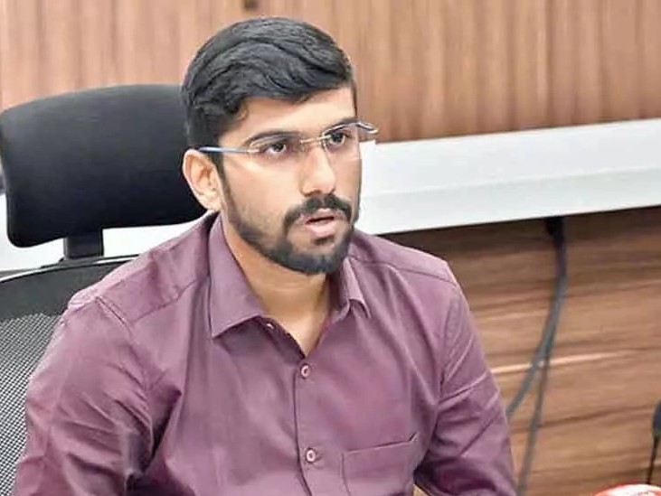 అరటి ధర కిలో రూ.6 కంటే తగ్గించొద్దు: కలెక్టర్