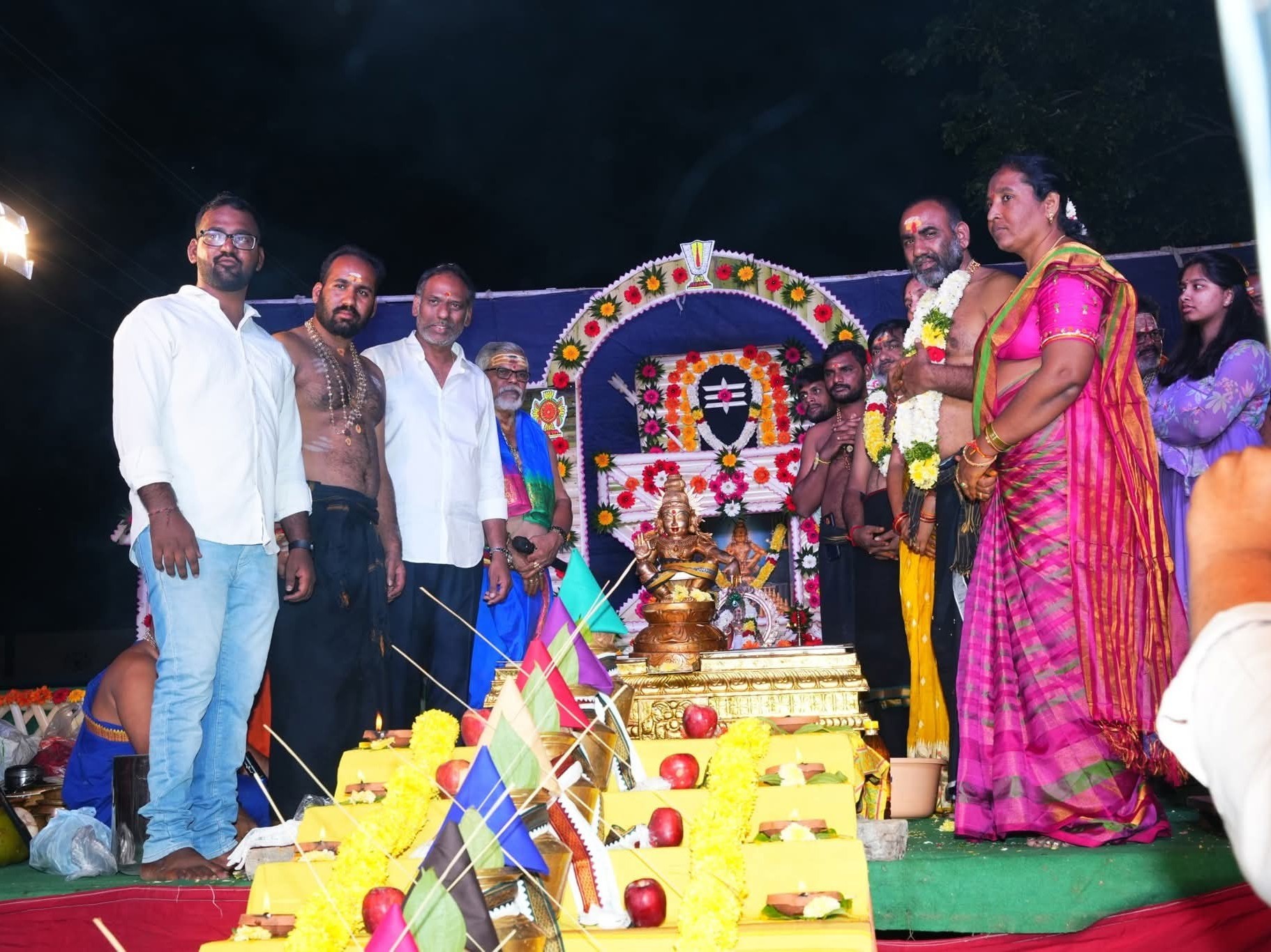 పడిపూజ కార్యక్రమంలో పాల్గొన్న మంత్రి