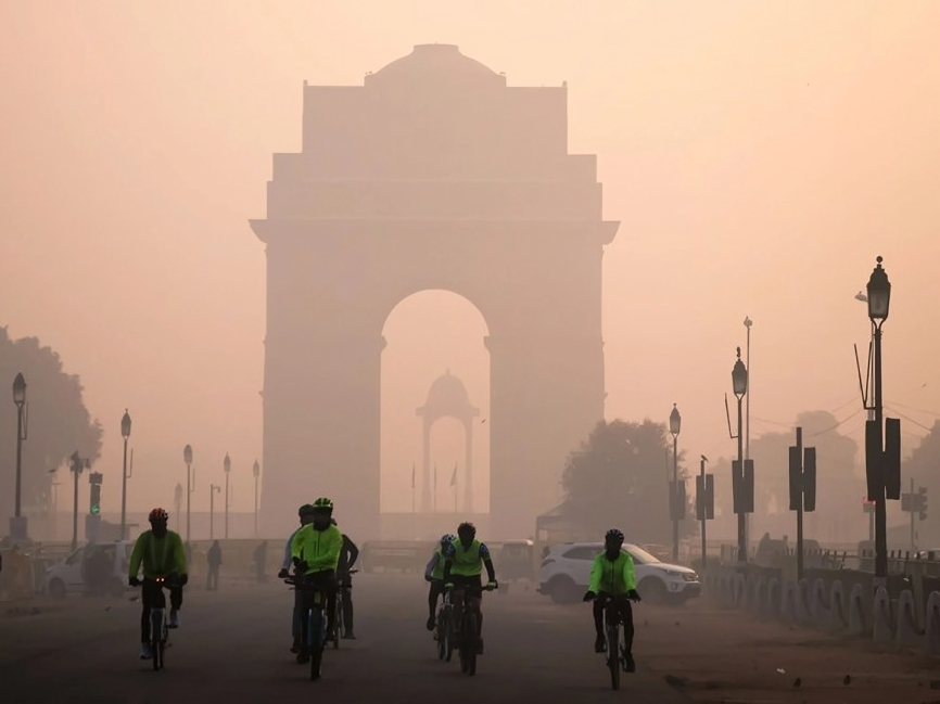 ఢిల్లీలో ప్రమాదకర స్థాయిలో వాయు కాలుష్యం