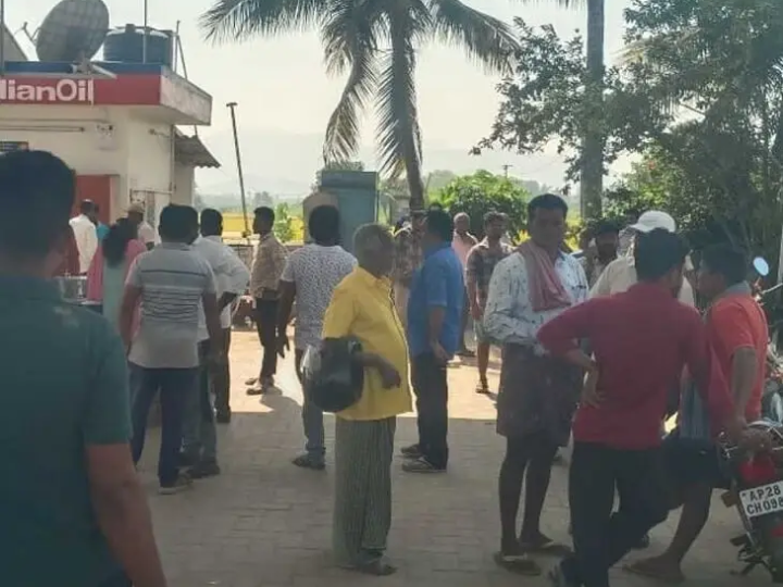 పెట్రోల్ బంకులో మోసం