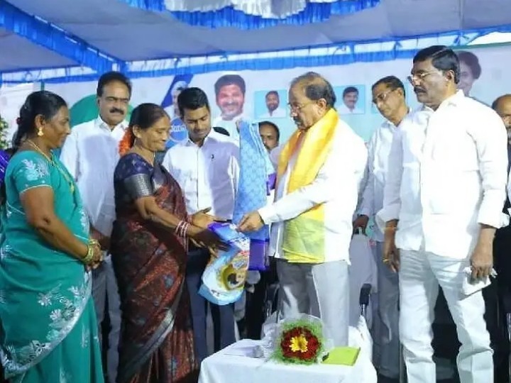 ‘మహిళలు ఆకాశమే హద్దుగా ఎదగాలి’