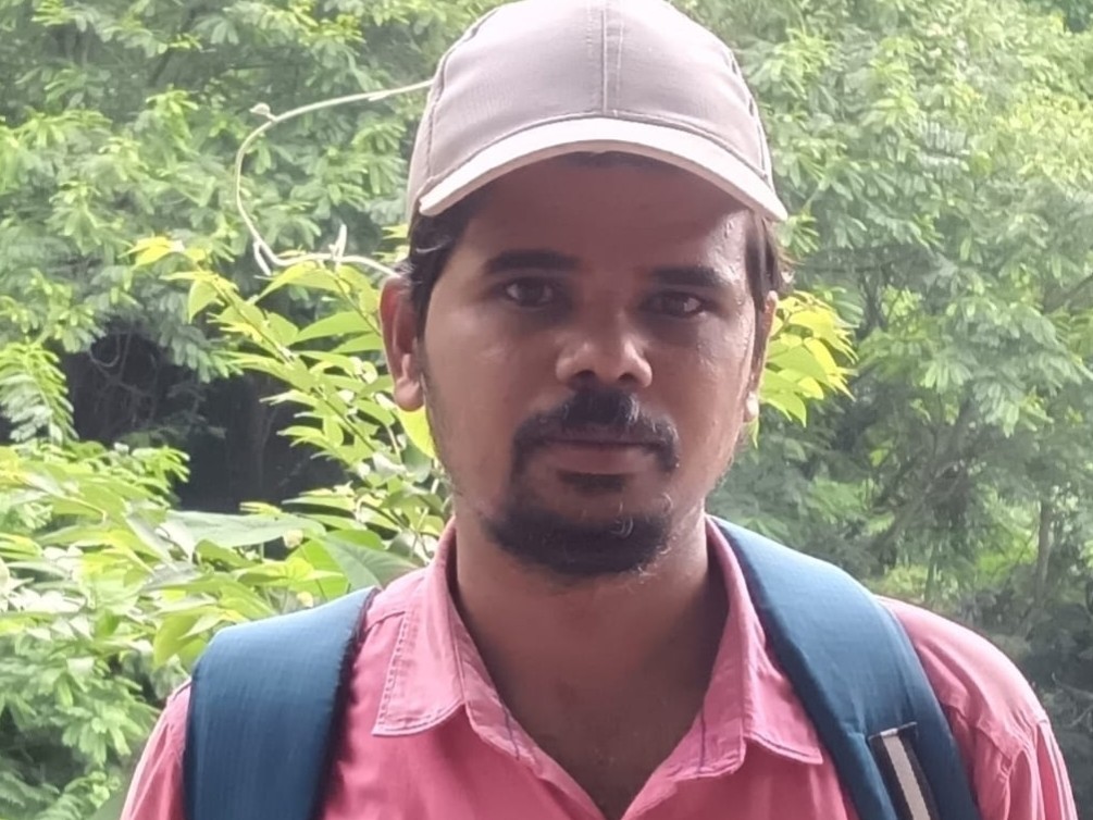 ఆంబోతు అడ్డు రావడంతో వ్యక్తి మృతి