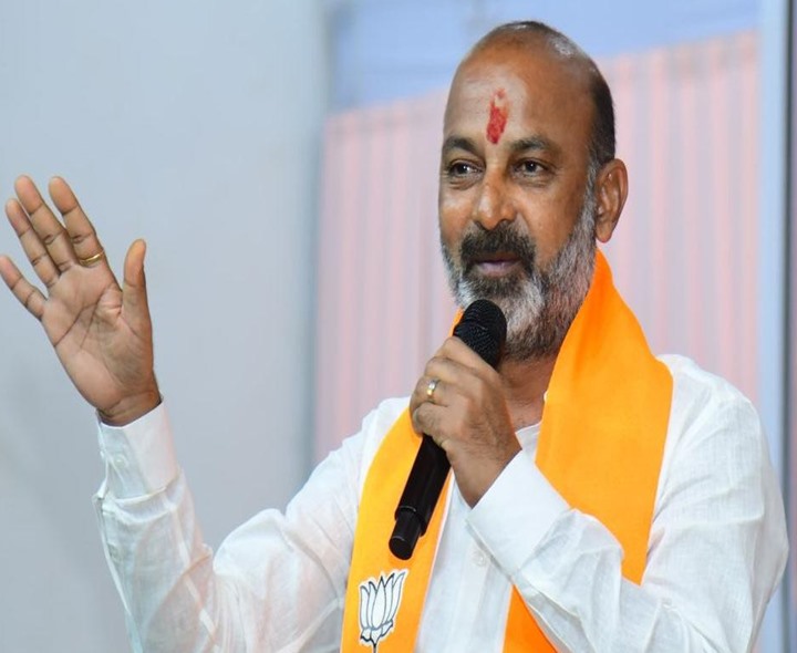 హైకోర్టులో బండి సంజయ్‌కి ఊరట