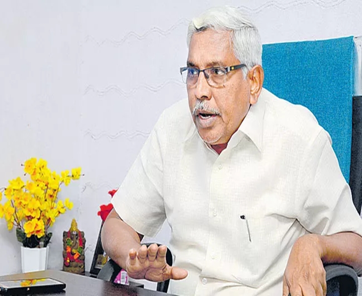 పోలీసులకు చంపే అధికారం లేదు: కోదండరాం