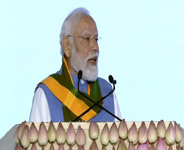 ధ్వజాన్ని చూసినా రాముడిని చూసినంత పుణ్యం: మోదీ