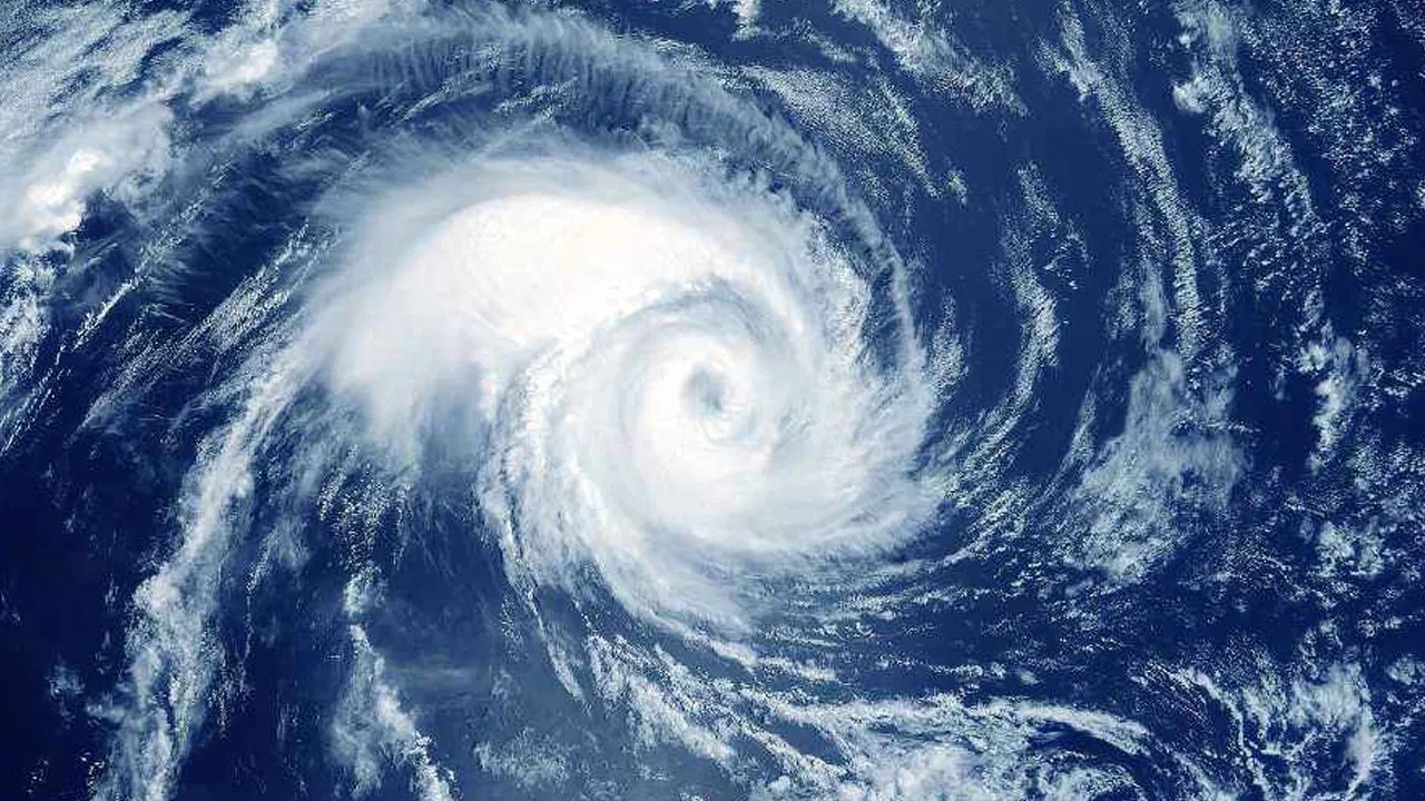 BREAKING: తప్పిన ముప్పు