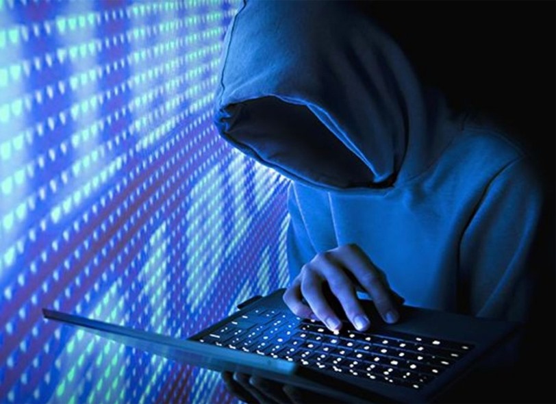 సైబర్ నేరగాళ్ల ముఠా అరెస్టు