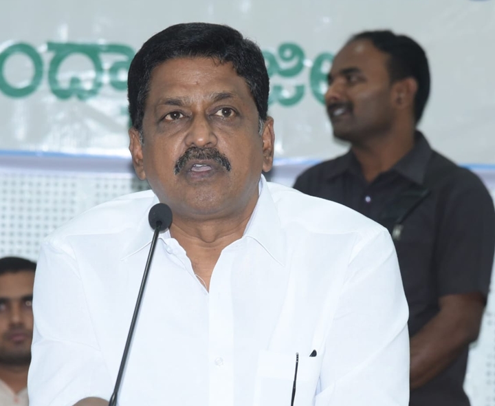 పయ్యావులను కలిసిన జేఏసీ నేతలు