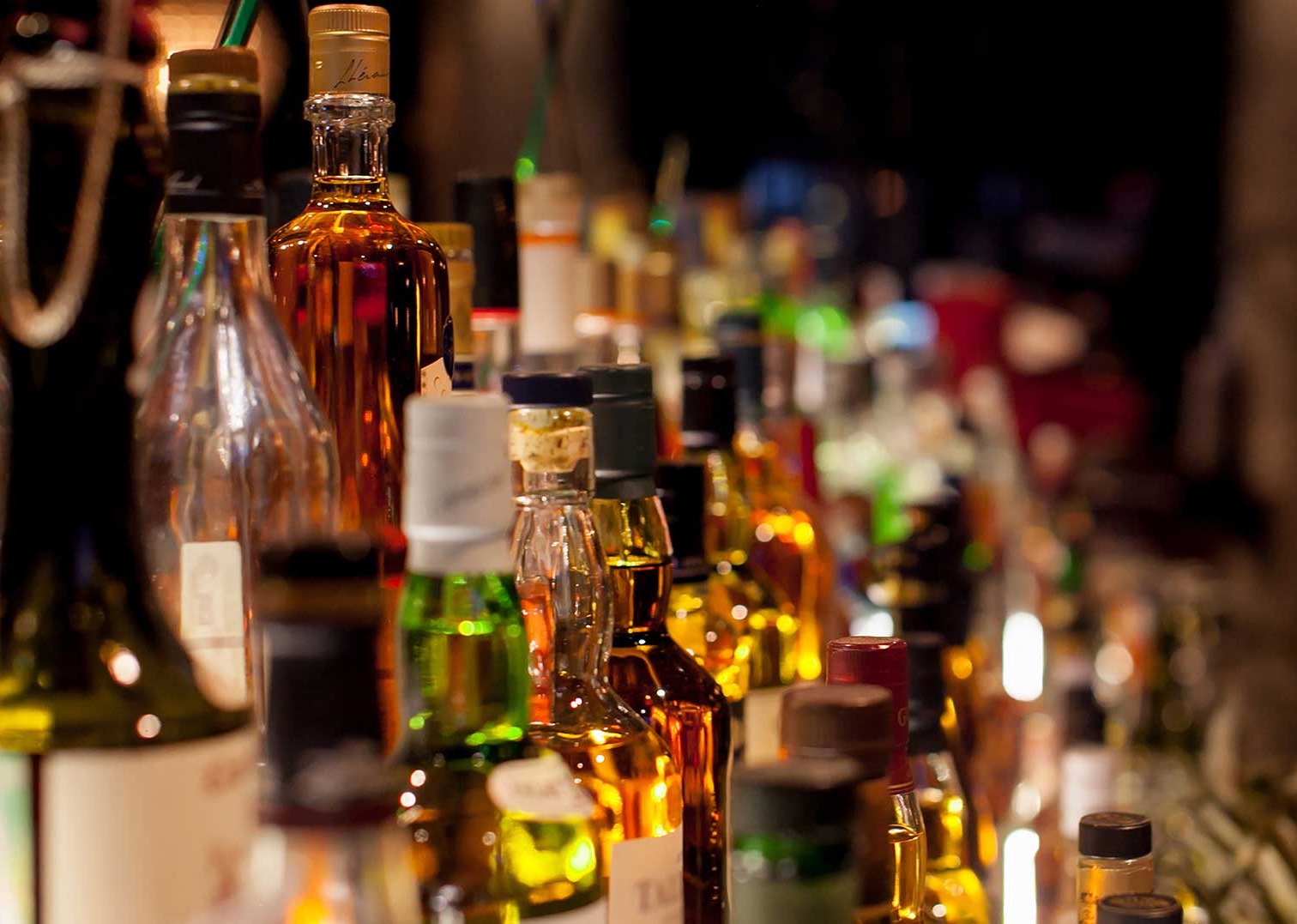 మద్యం కేసులో నిందితుల పిటిషన్లపై తీర్పు రిజర్వ్