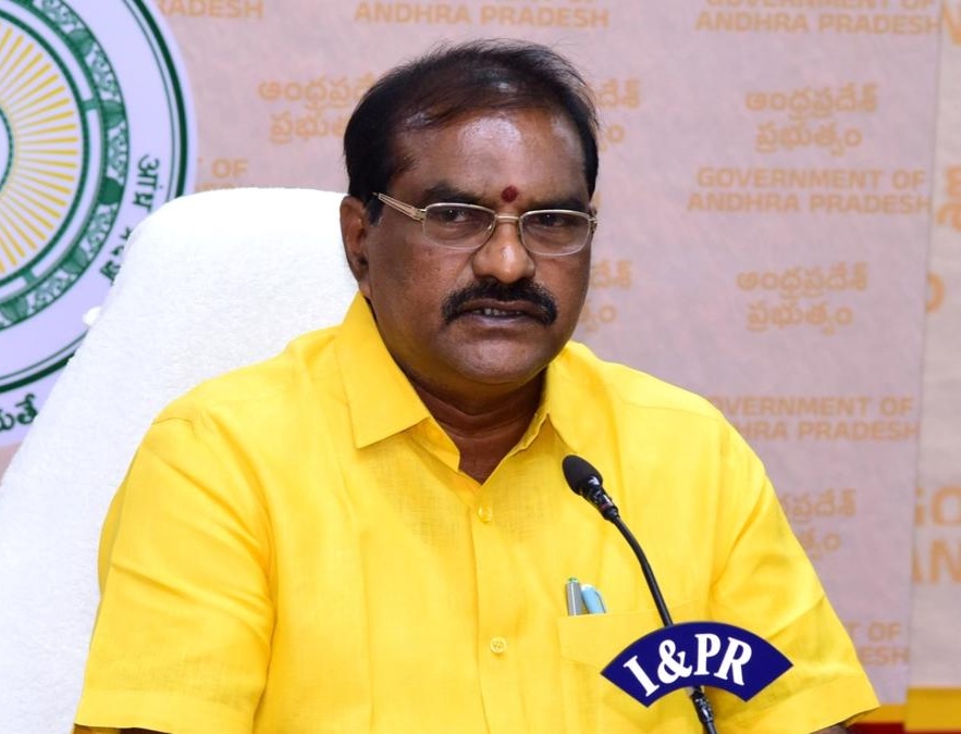 ఏడాదిలో చేసి చూపించాం: మంత్రి