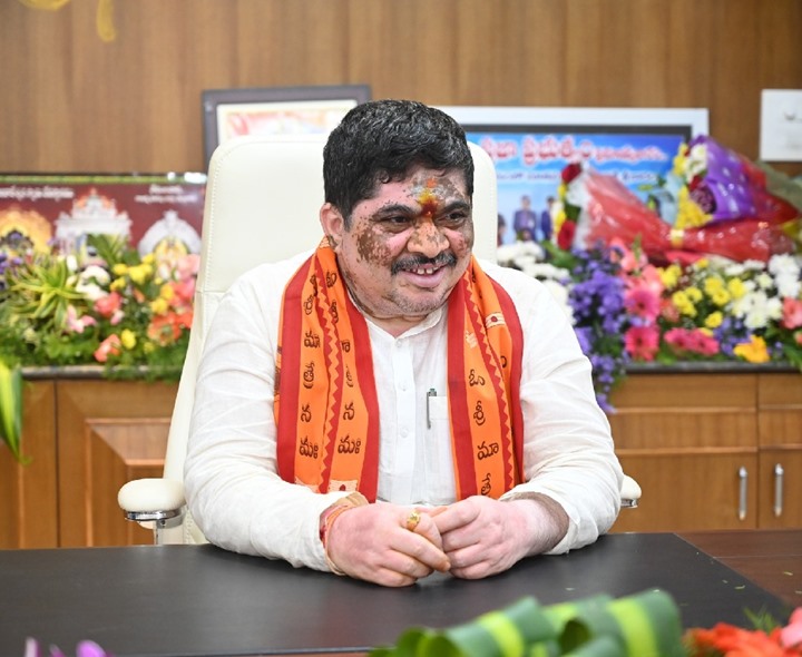 ‘మహాలక్ష్మి’కి రెండేళ్లు.. మహిళలకు పొన్నం విషెస్