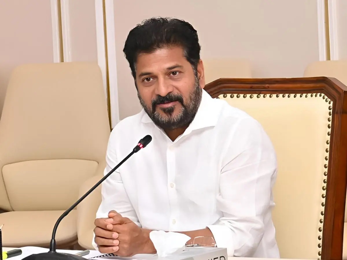 కేసీఆర్ ఆర్థిక ఉగ్రవాది: రేవంత్